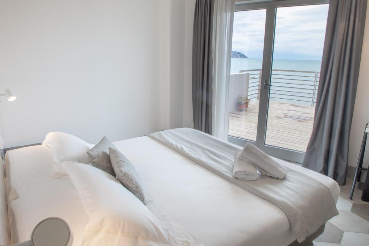 Hotel Villa Ambra Орбетелло Экстерьер фото